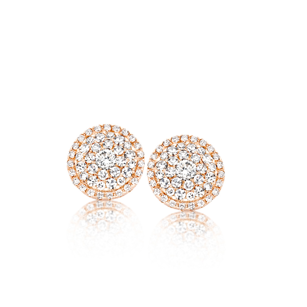 18K Gold and Diamond earrings
Carat: 1,08 ct, natural diamonds, quality FG/VS

Made in Belgium

The beautiful shape of these classic diamond earrings allows the stones to play off of each other's glorious sheen.

Model: 5398
Personalize your creation
Enjoy our complimentary engraving service.
