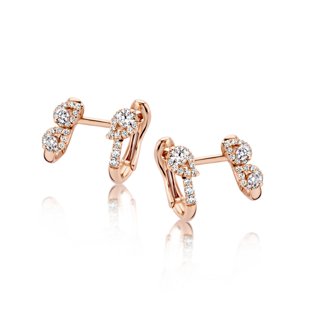 18K Gold and Diamond earrings
Carat: 0,68 ct, natural diamonds, quality FG/VS

Original and elegant earrings,  perfect for a special night out.



Model: 5831



Personalize your creation
Enjoy our complimentary engraving service.