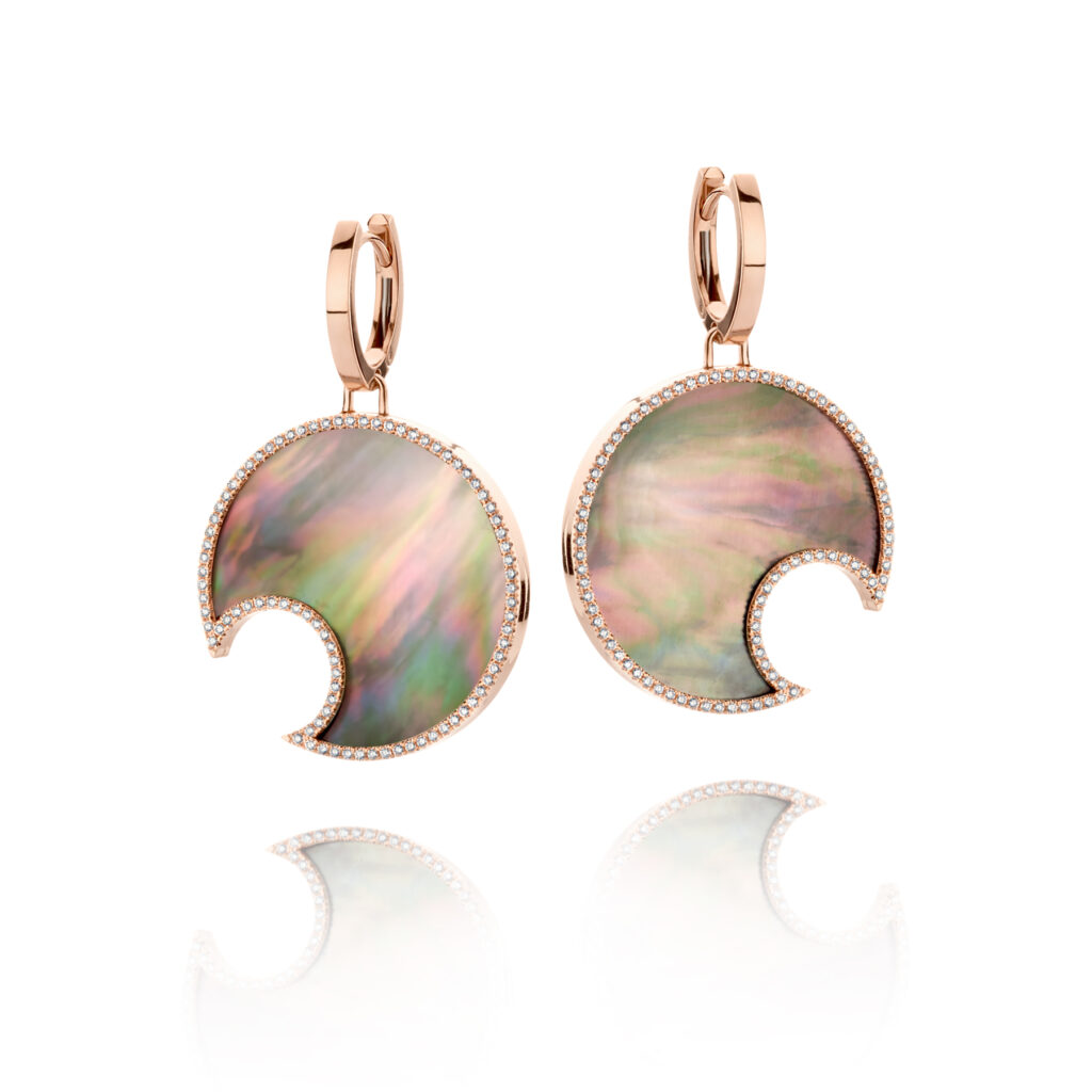 18K Gold and black Mother of pearl earrings
Carat: 0,85 ct

The Cleo collection is an invitation into the seductive atmosphere of a remote private island. 

Black mother of pearl

Model: 5925BMOP
Personalize your creation
Enjoy our complimentary engraving service.