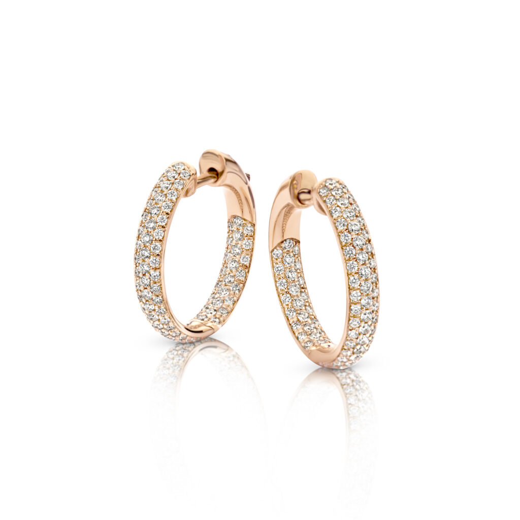 18K Gold and Diamond earrings
Carat: 0,92 ct, natural diamonds, quality FG/VS. Made in Belgium



Model: 6028



Personalize your creation
Enjoy our complimentary engraving service.